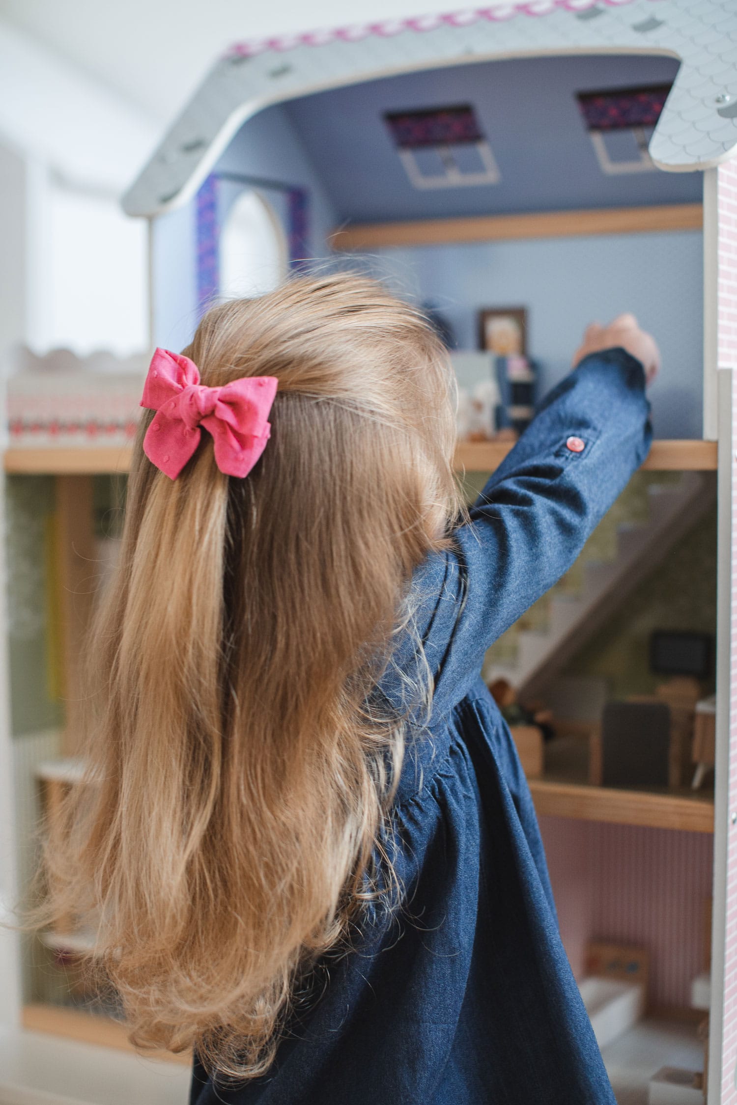 Barrette nœud noué plumetis fuchsia pour petites coquettes