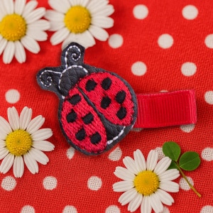Barrette cheveux petite coccinelle