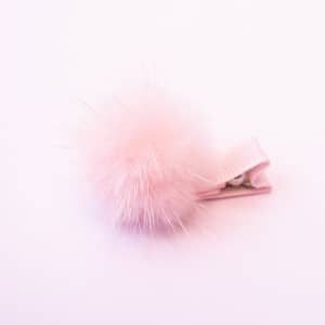 Barrette bébé fille pompon – Fourrure ultra douce